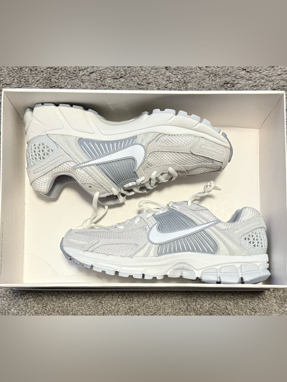 Nike Air Zoom Vomero 5